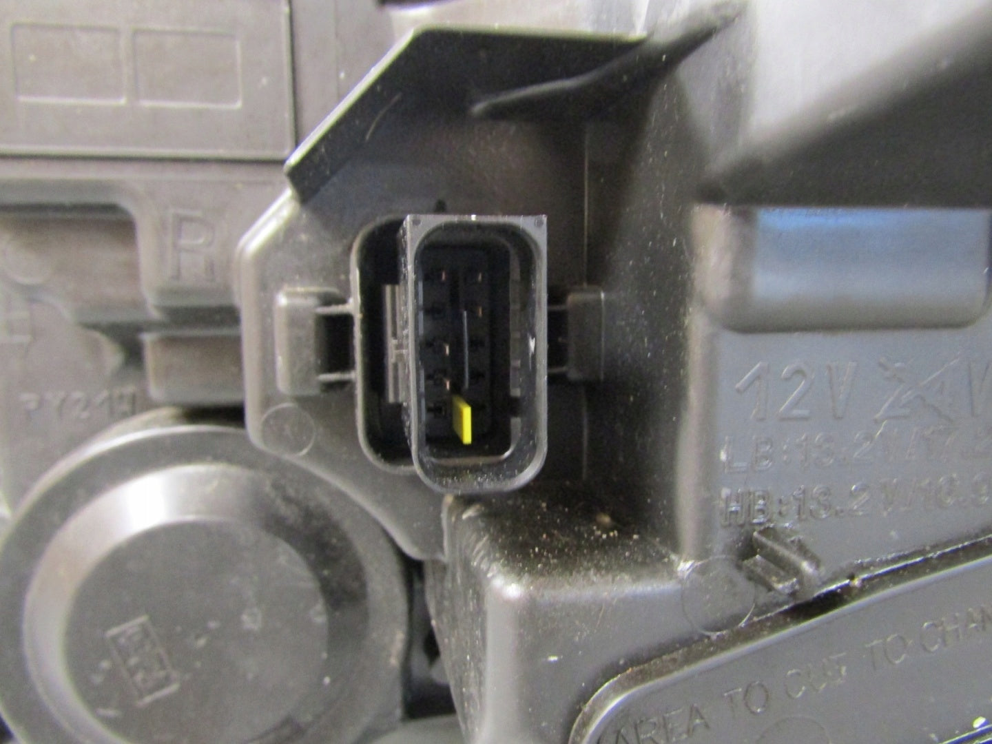 HEADLIGHT PEUGEOT 208 II 2 2008 II 2 LED 19-23 RH 9833036180