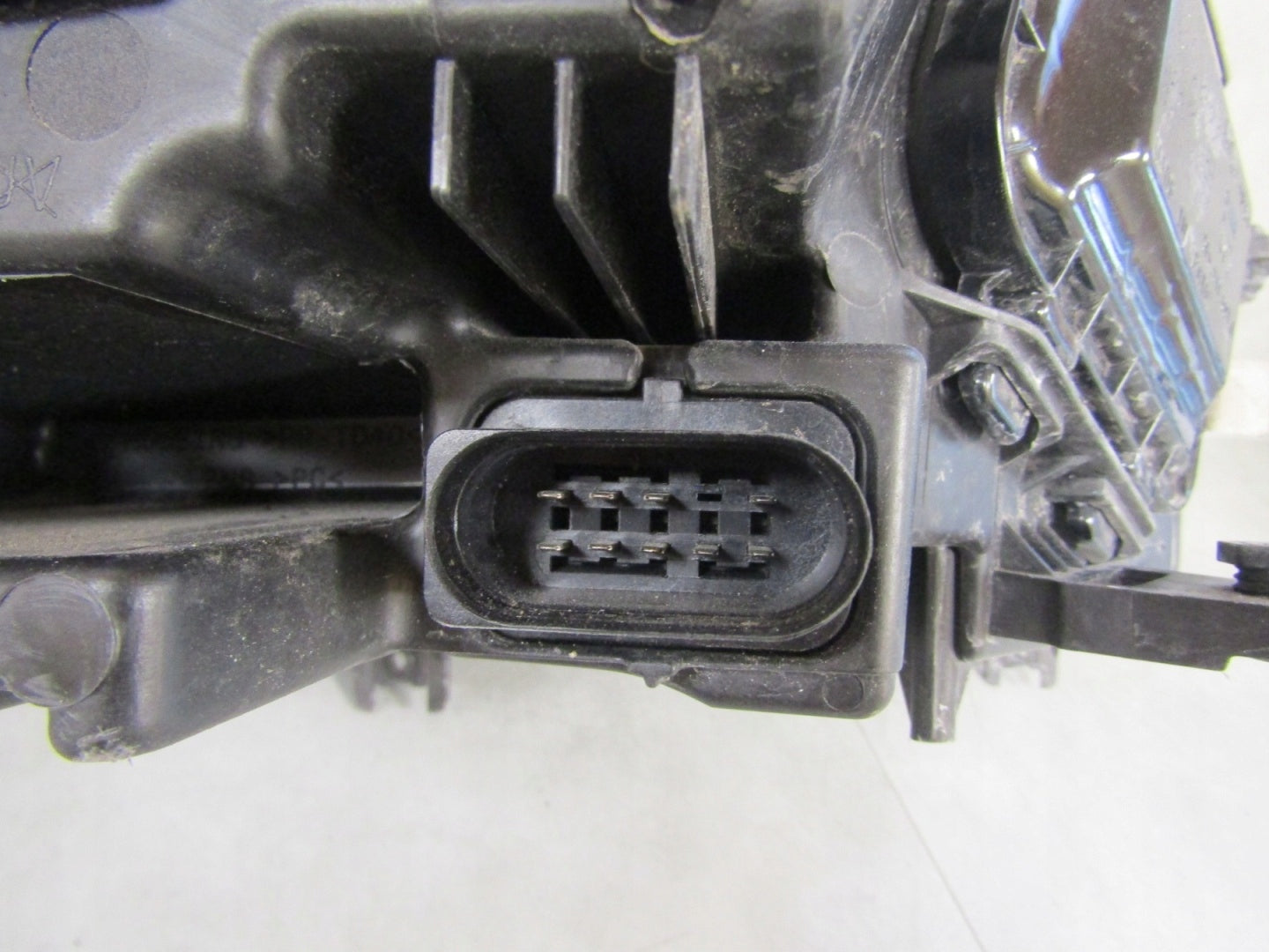 HEADLAMP SEAT ATECA 576 STANDARD WITH LED 16-20 LH LEFT