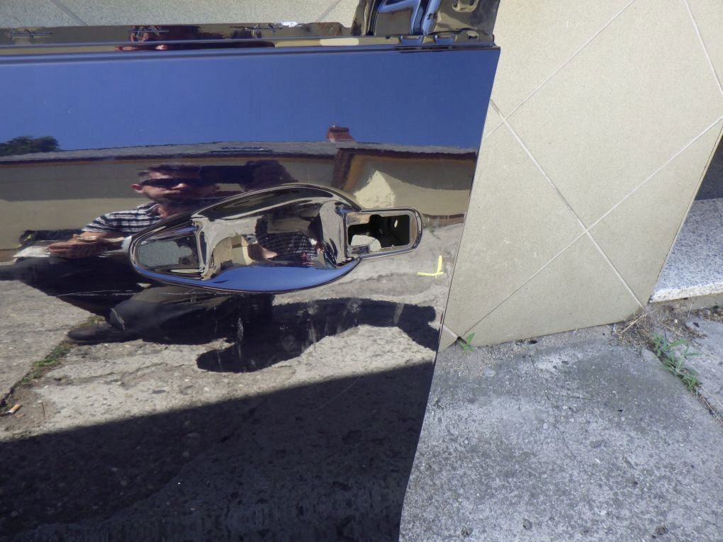 PEUGEOT 208 LEFT FRONT DOOR