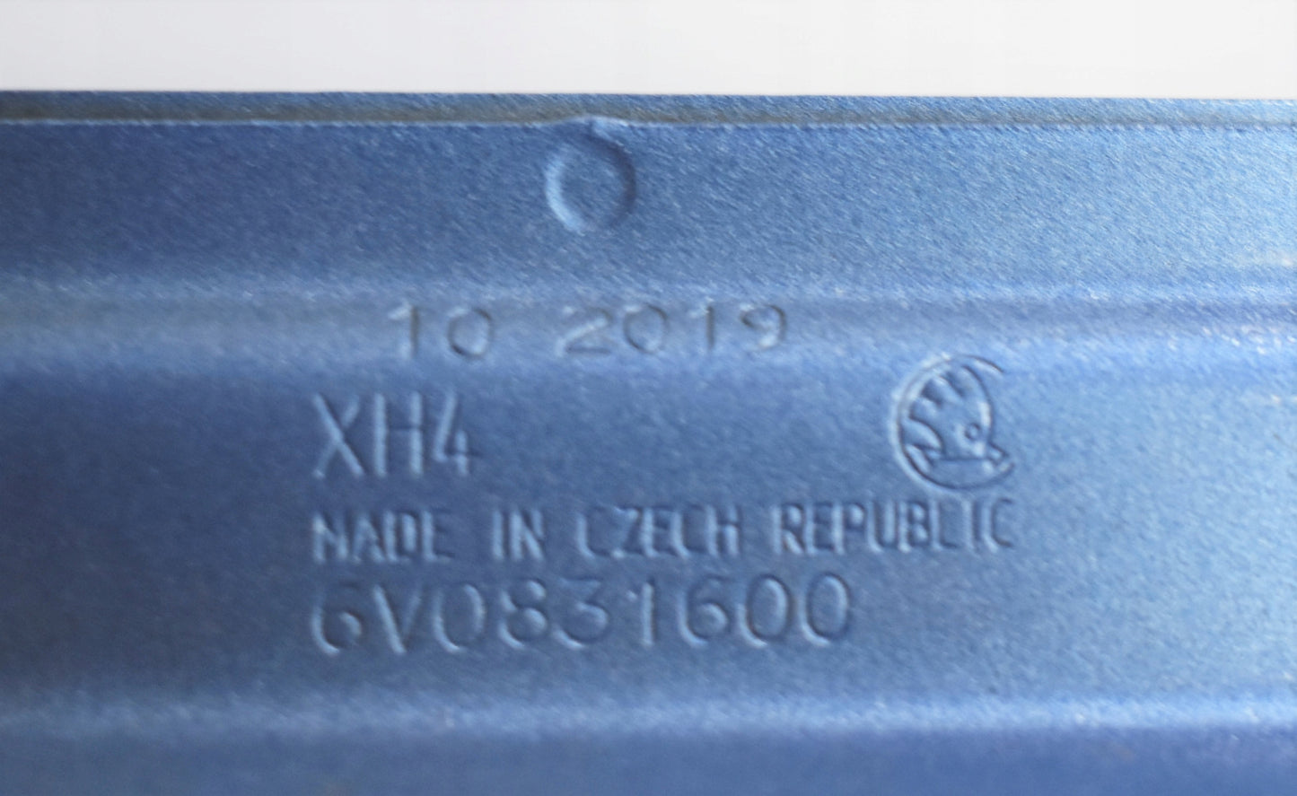 SKODA FABIA III 6V RIGHT FRONT DOOR ORG