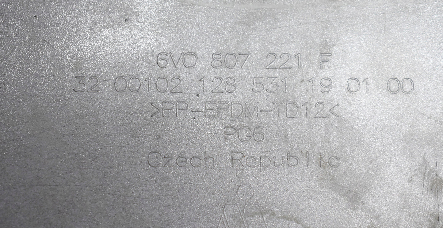 SKODA FABIA III Facelift (6V0) Front Bumper - Excellent Condition