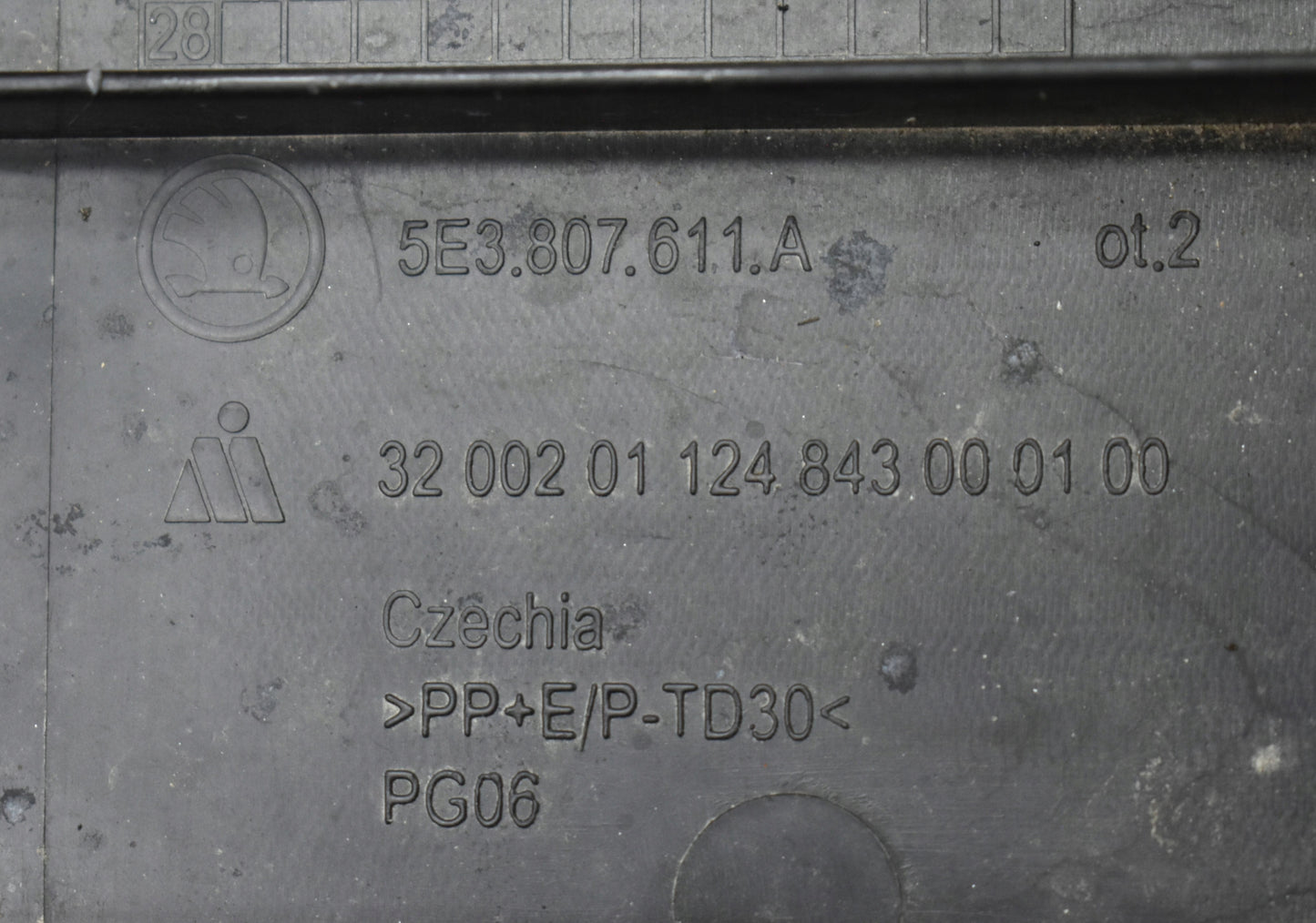 SKODA OCTAVIA IV RS VRS 5E3 FRONT BUMPER ORG + BOTTOM