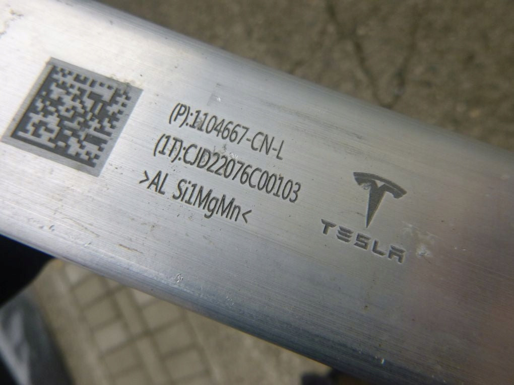 TESLA MODEL 3 III 1104667-CN-L FRONT BUMPER BRACKET