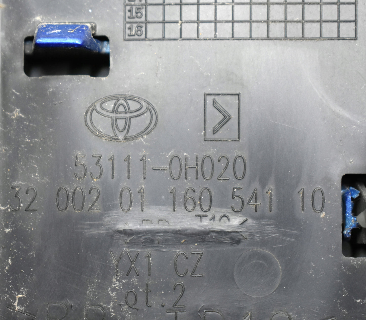 TOYOTA AYGO LIFT FRONT BUMPER ORG