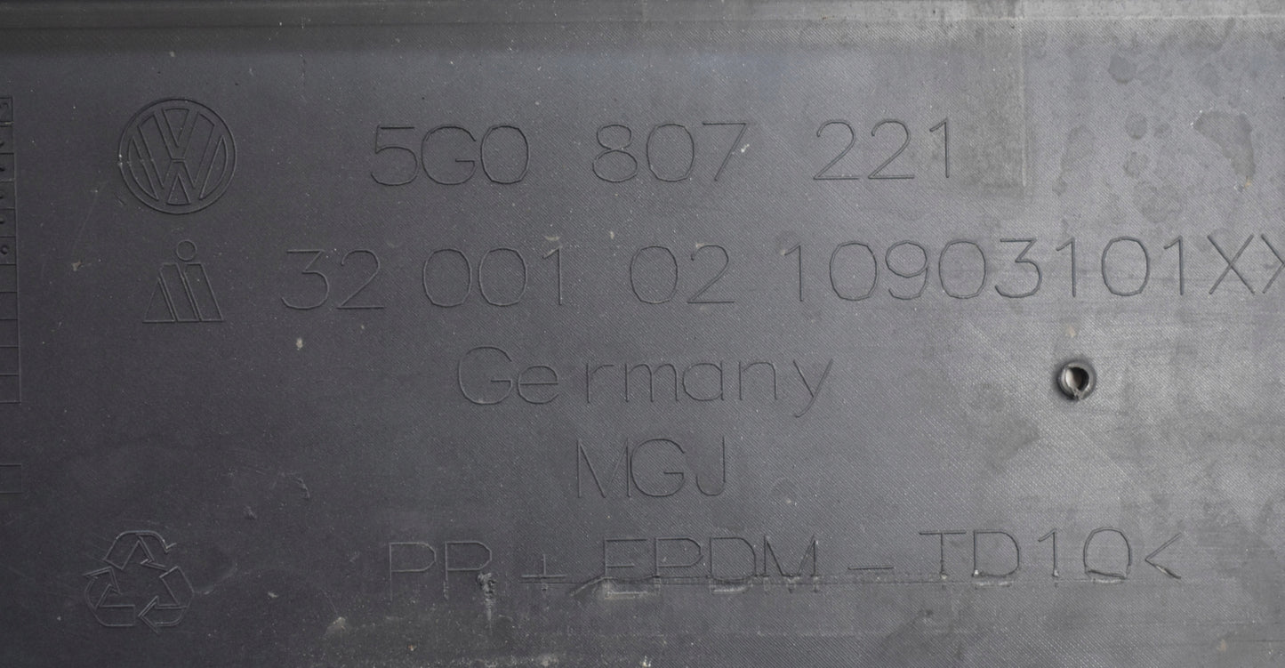 VW GOLF VII 5G0 FRONT BUMPER SUPER CONDITION ORG