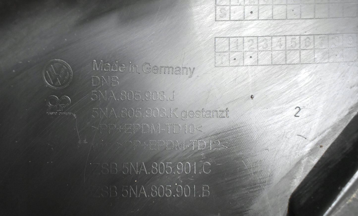 VW TIGUAN II LIFT 5NA FRONT BUMPER ORIGINAL