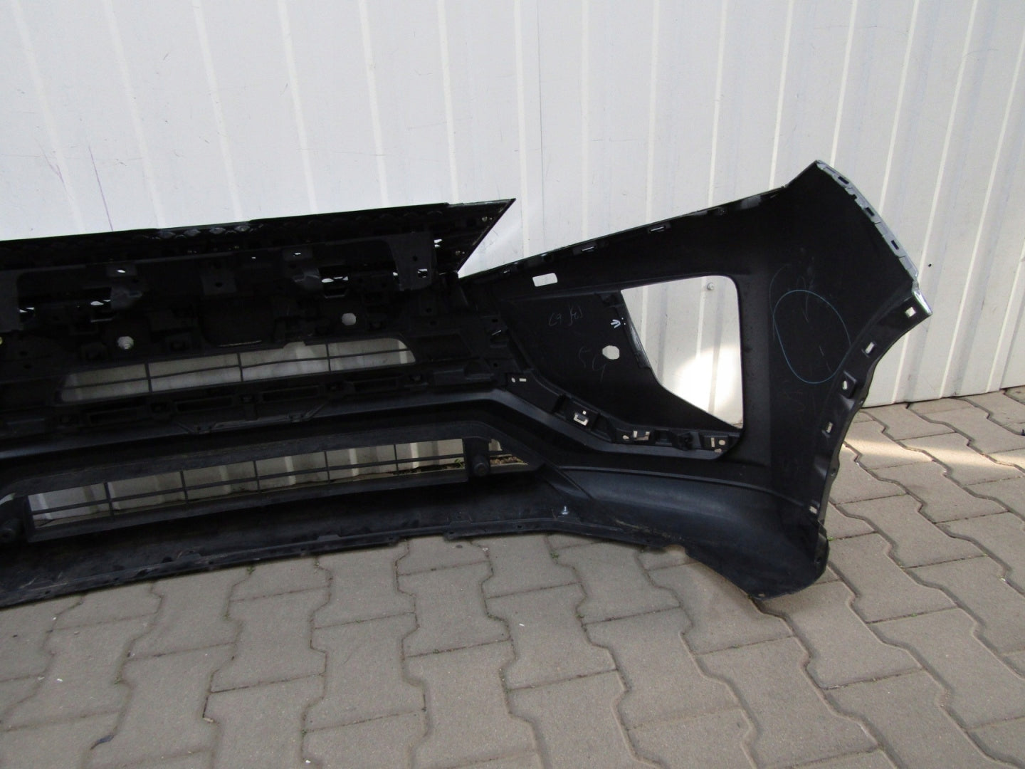 Mitsubishi Eclipse Cross 17- Front Bumper