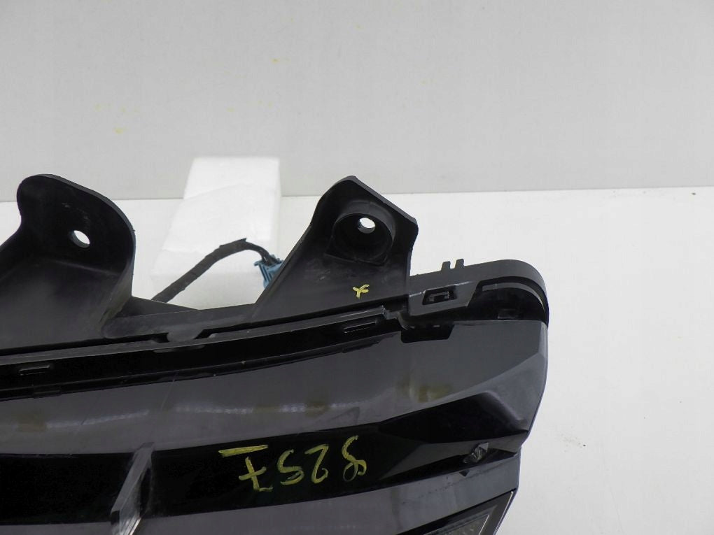 PEUGEOT 3008 II P84 5008 P87 2 LIFT FULL LED 20- HALOGEN LED DRL RIGHT