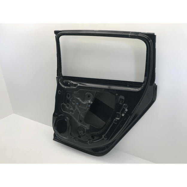 Opel Zafira C 2015  Galinės durys desines 20778734 9