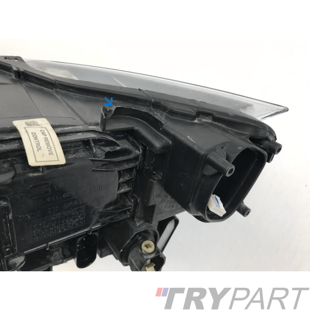 Seat Ibiza V (KJ) 2017- Priekinis žibintas Naudotas 6F1941016B ( Su defektais )  6