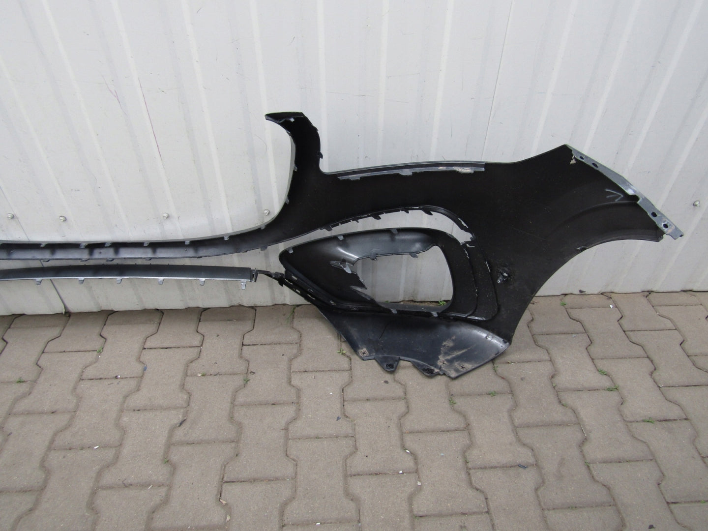 Front Bumper GLS 167 AMG LIFT 23-