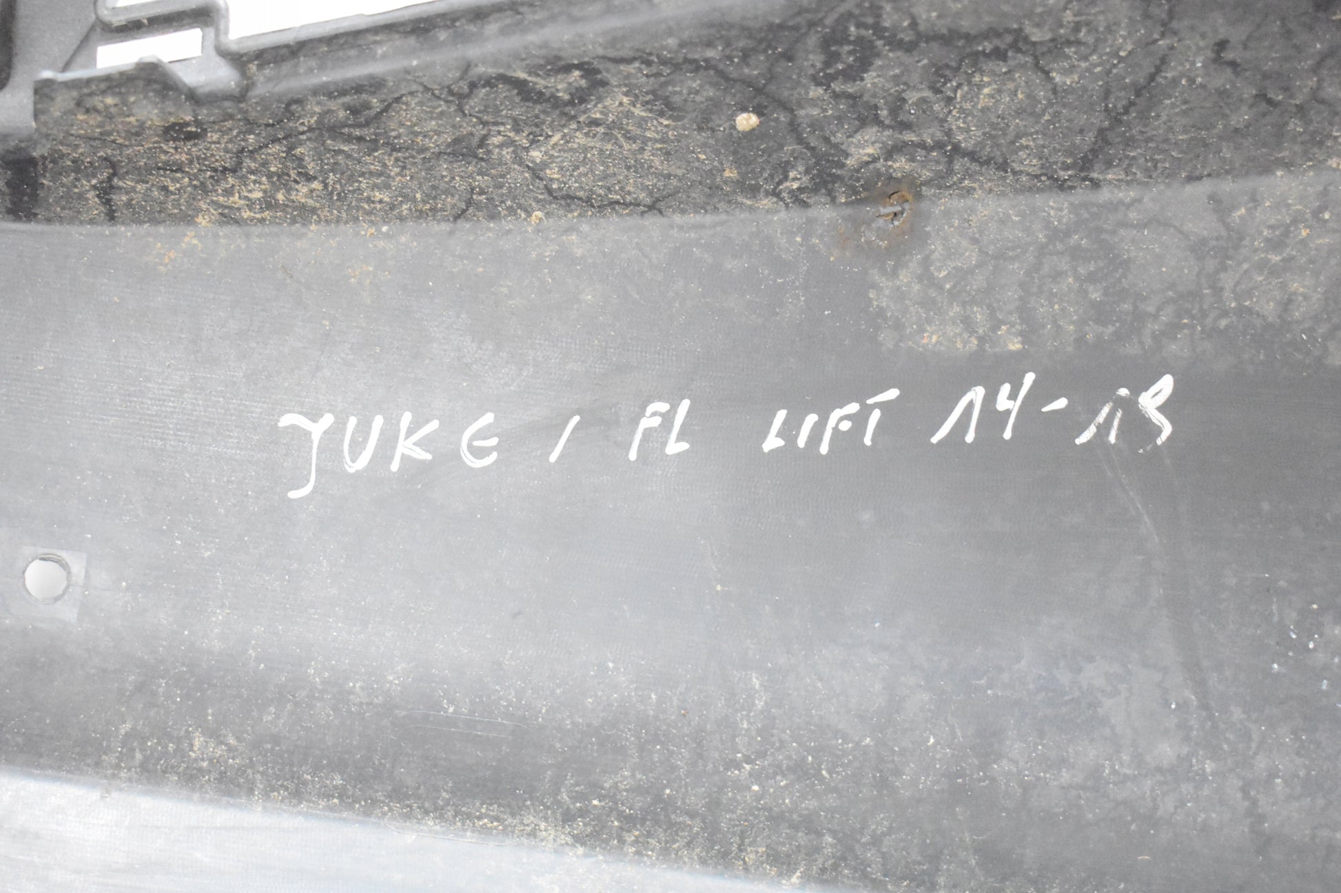 NISSAN JUKE FRONT BUMPER ORIGINAL LOWER 10-14