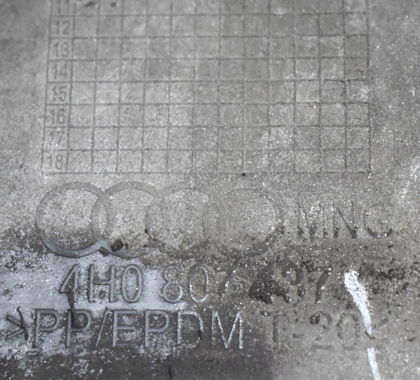 AUDI A8 D4 4H0 FRONT BUMPER ORG