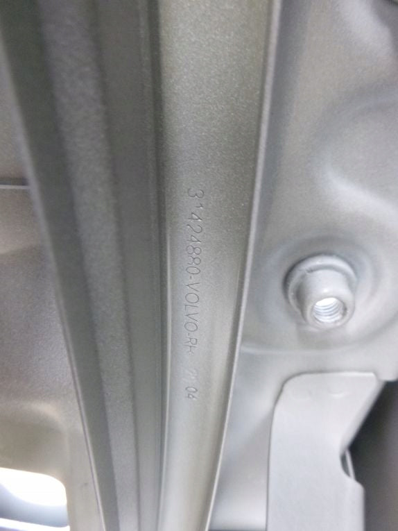 VOLVO XC60 2 II 2017- RIGHT REAR DOOR