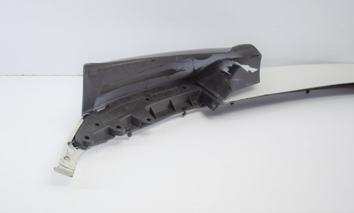 BMW F30 F31 M PERFORMANCE FRONT BUMPER SPOILER