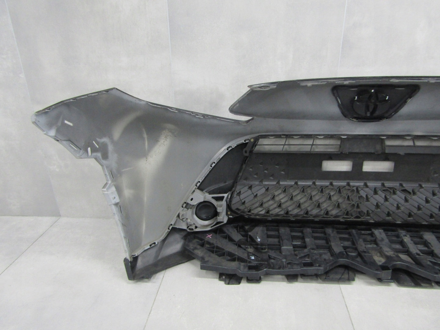 Front Bumper Toyota Aygo X 22- (+ reinforcement)