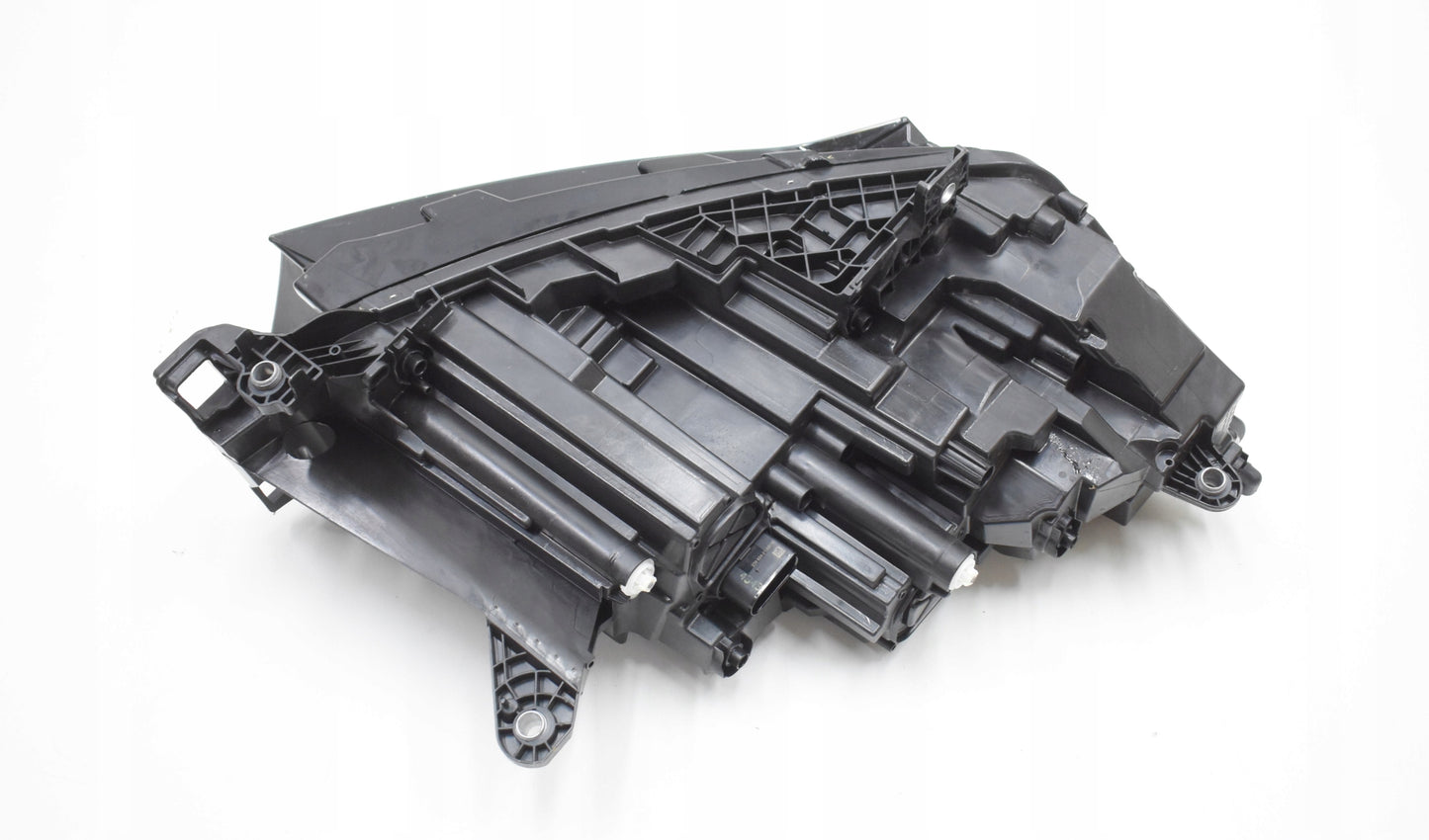 SKODA ENYAQ 5LB LEFT FRONT HEADLIGHT CRYSTAL ORG EU 5LB941015H