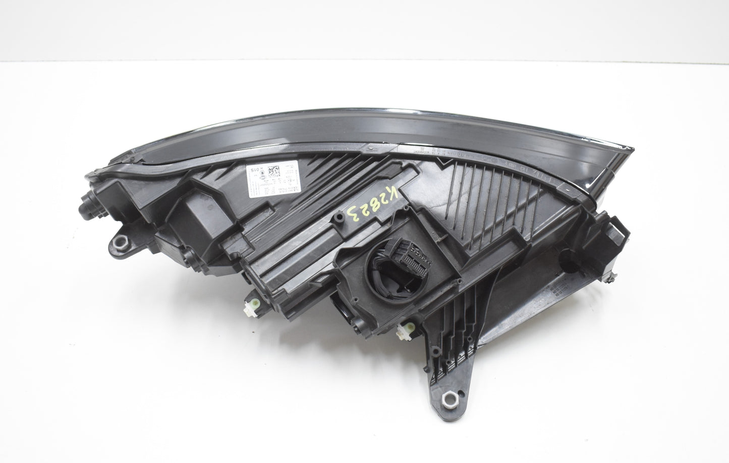 SKODA ENYAQ 5LB LEFT FRONT HEADLIGHT CRYSTAL ORG EU 5LB941015H