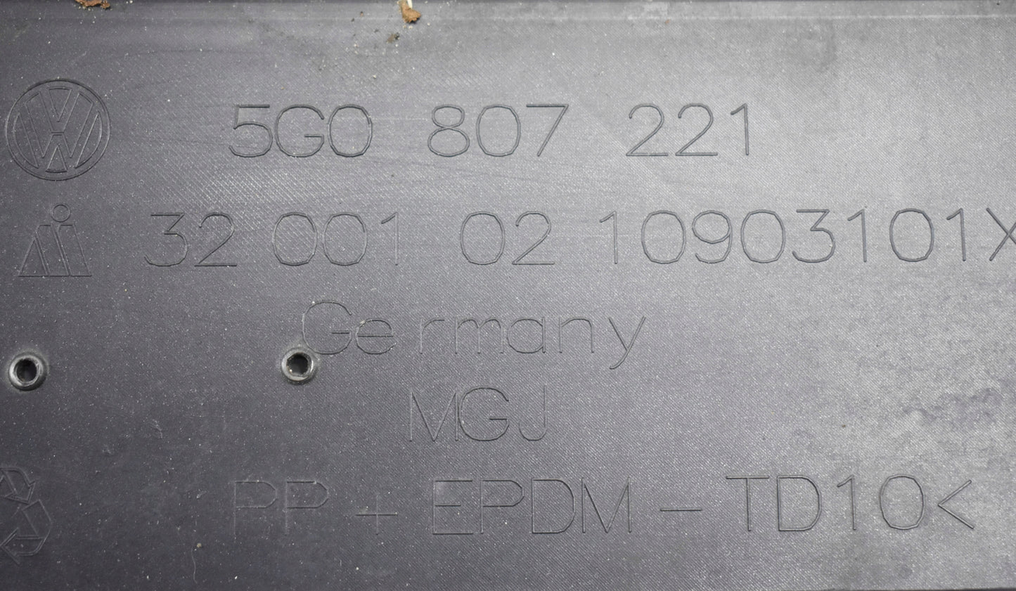 VW GOLF VII 5G FRONT BUMPER ORIGINAL + BOTTOM