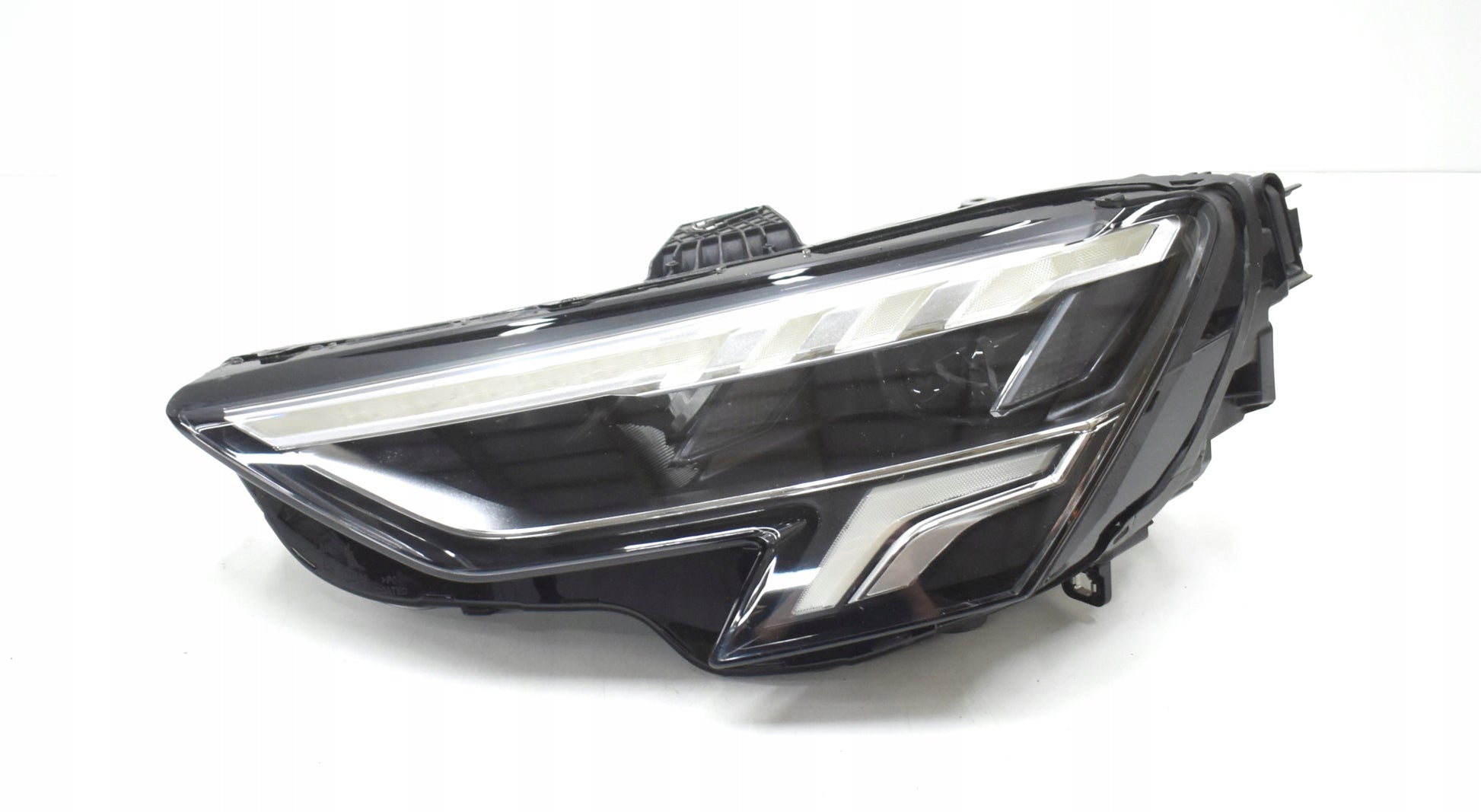 AUDI A3 8Y LEFT FRONT HEADLIGHT GENUINE FULL LED EU 8Y0941033