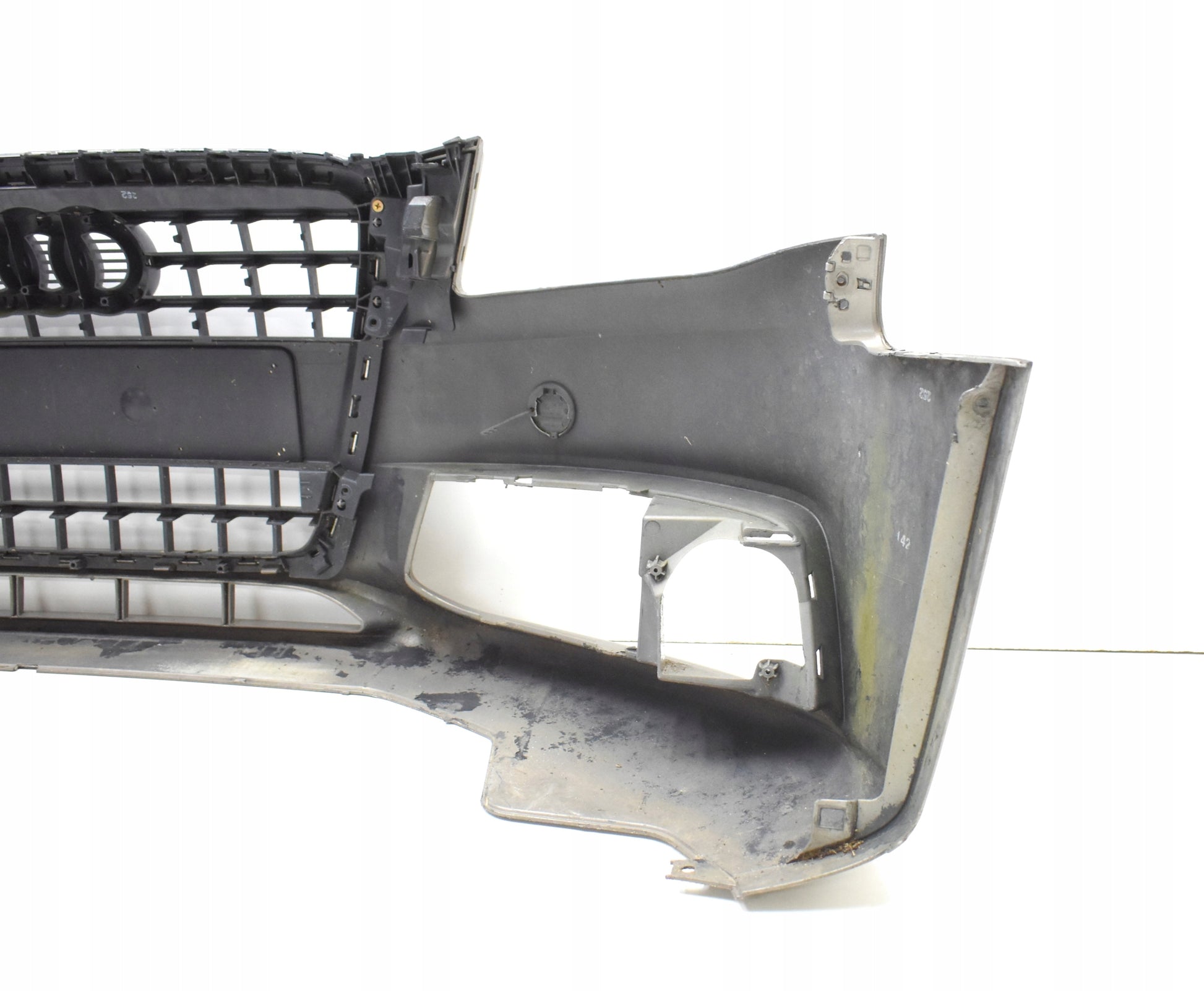 AUDI A4 B8 8K0 FRONT BUMPER ORG
