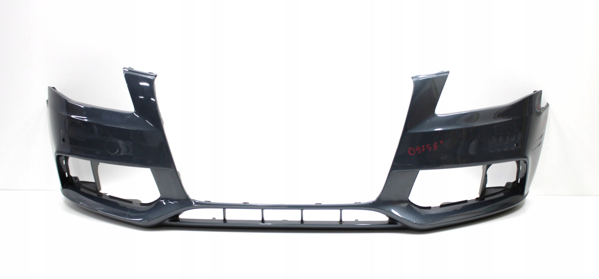 AUDI A4 B8 8K0 FRONT BUMPER ORG