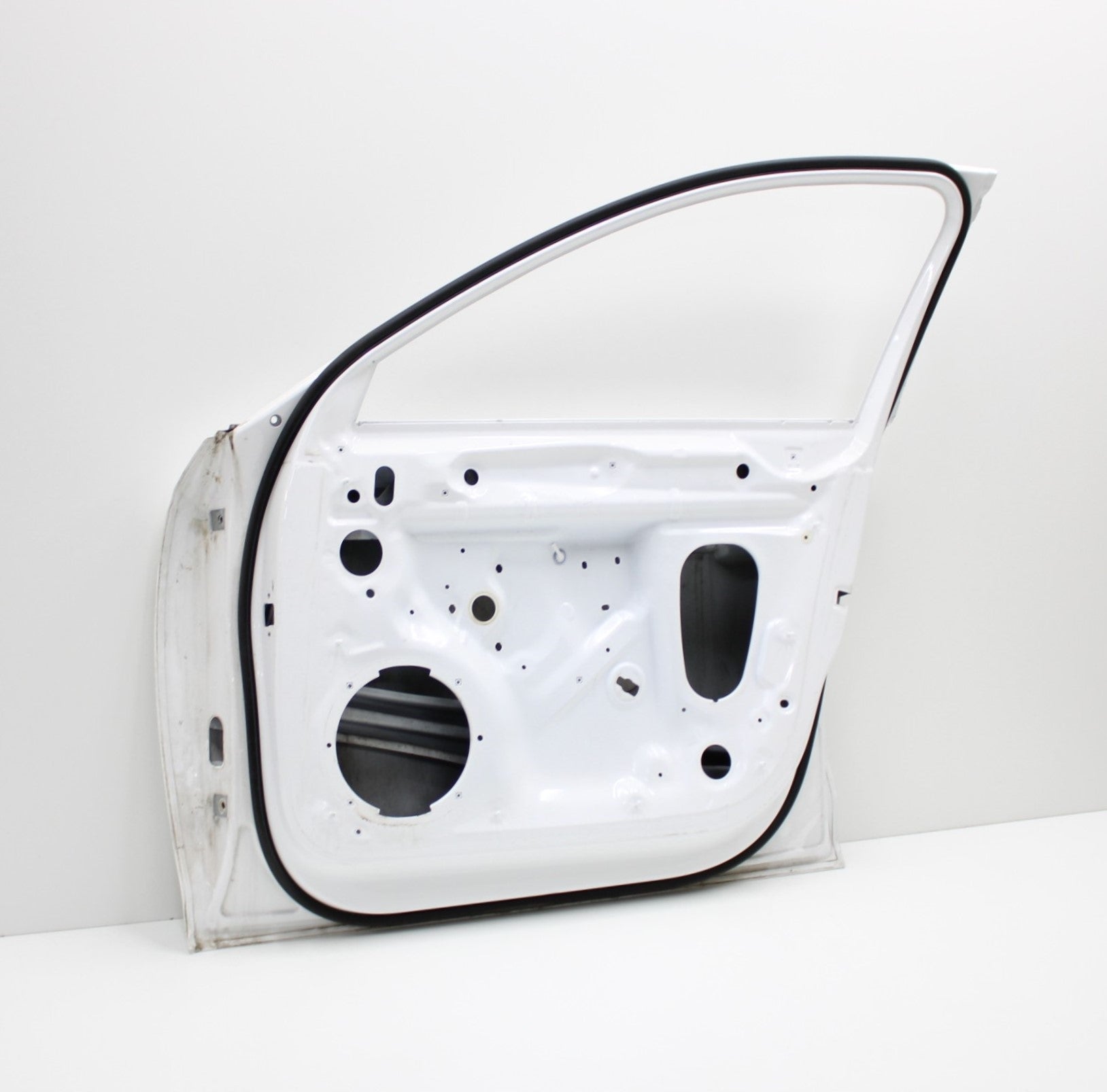 AUDI A4 B9 8W RIGHT FRONT DOOR ORG