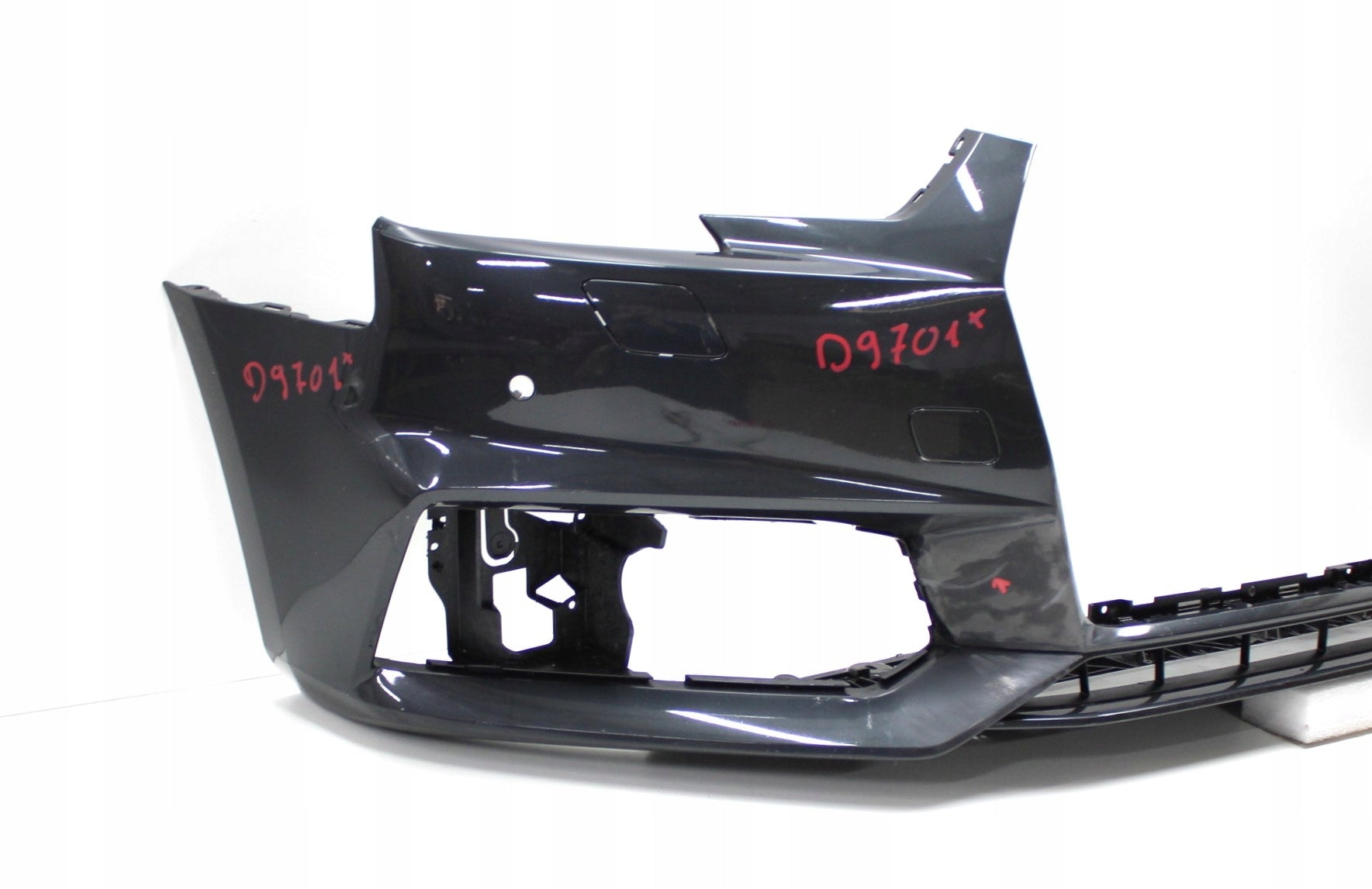 AUDI A4 B9 8W S LINE FRONT BUMPER ORG + PLATE