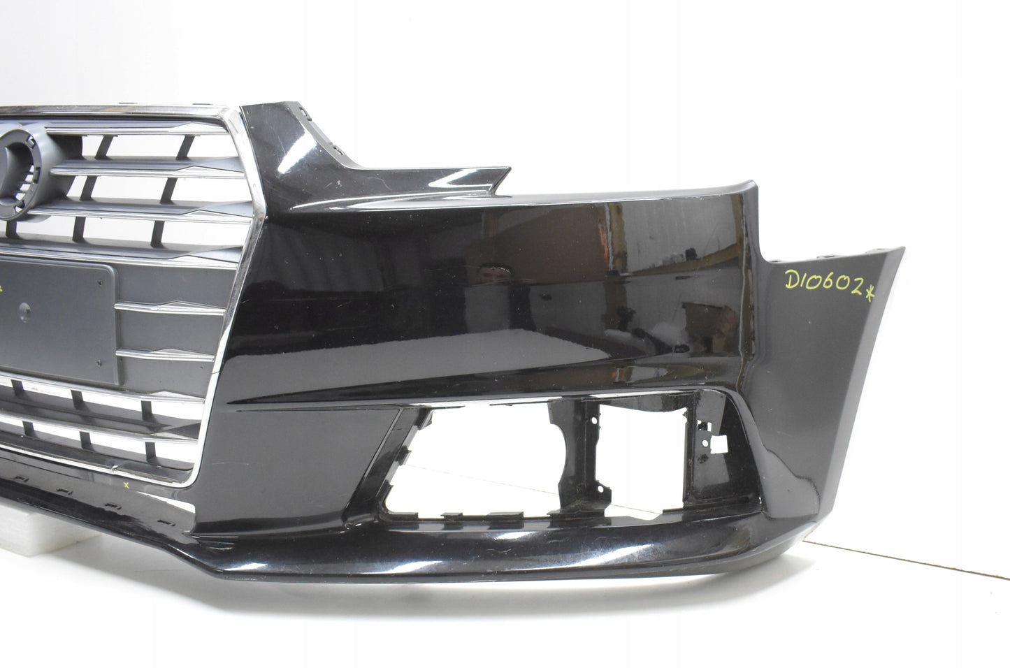 AUDI A4 B9 8W0 FRONT BUMPER ORG