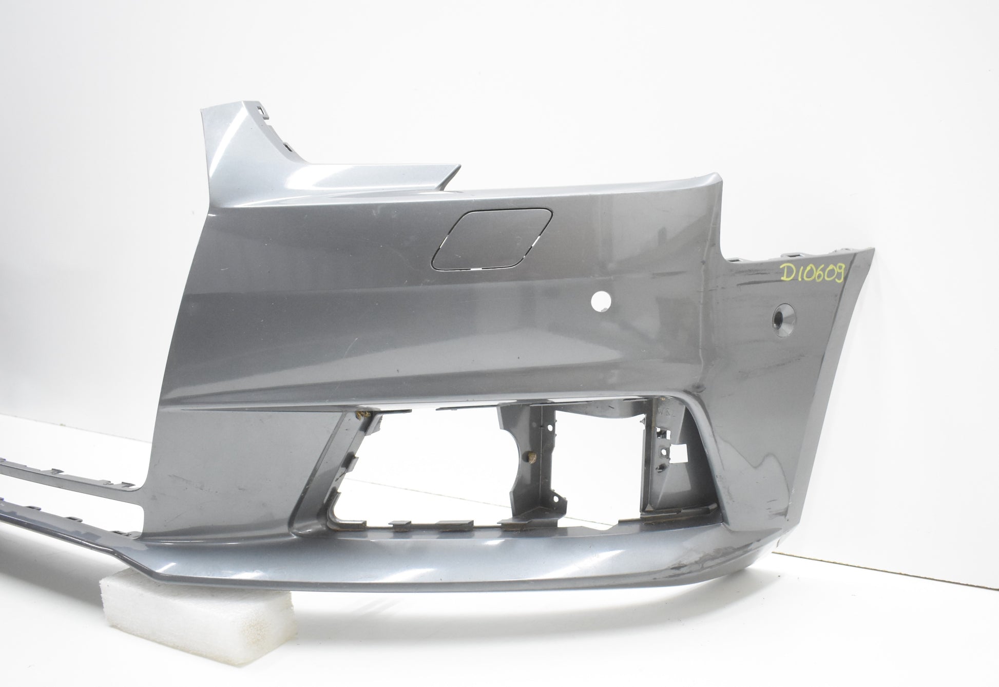 AUDI A4 B9 8W0 FRONT BUMPER ORG