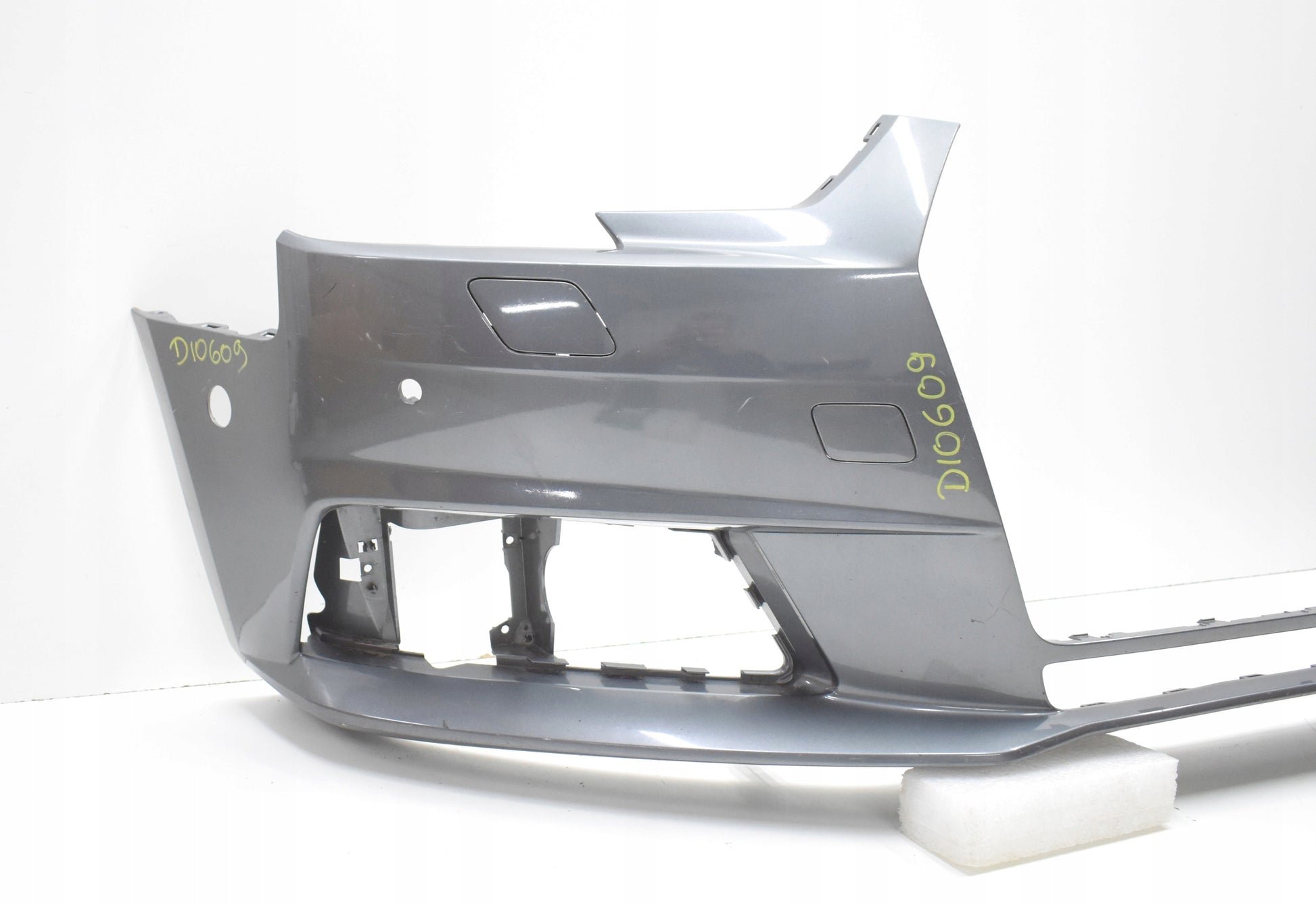 AUDI A4 B9 8W0 FRONT BUMPER ORG