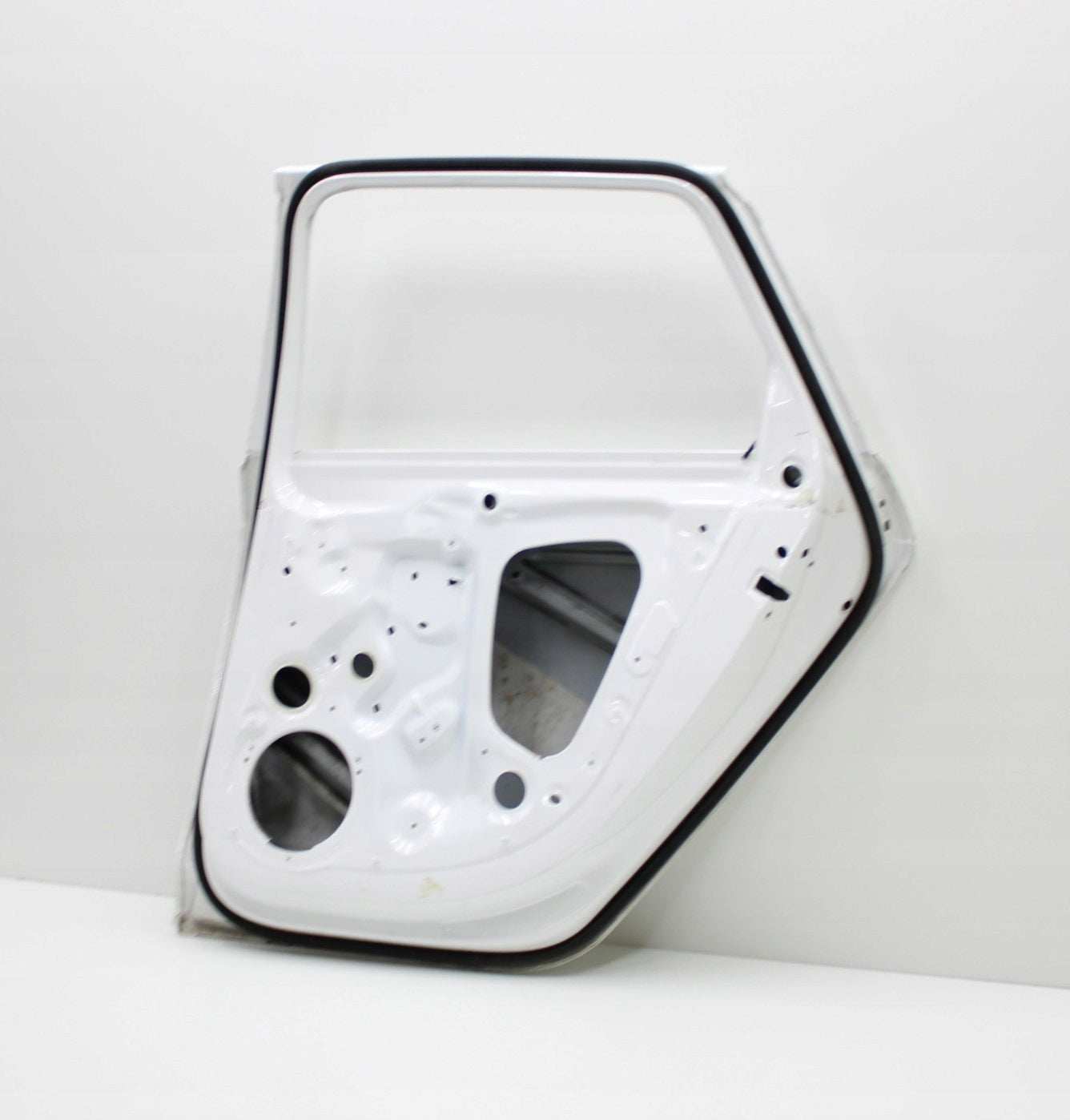 AUDI A4 B9 8W9 RIGHT REAR DOOR ORIGINAL ESTATE