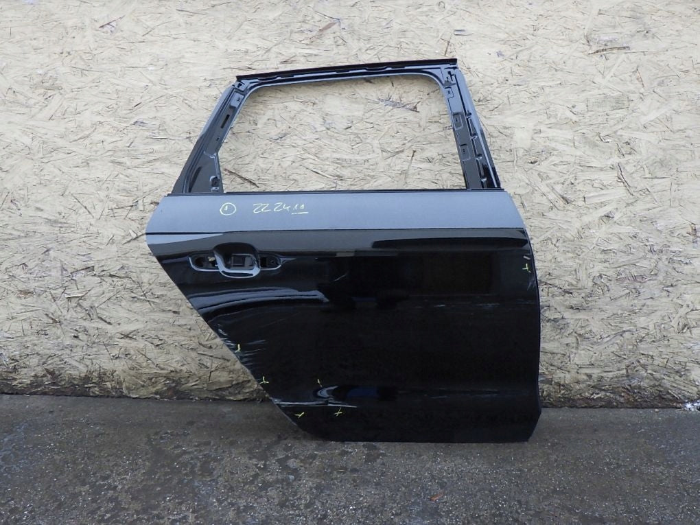 AUDI A4 B9 KOMBI LIFT 19- Rear Right Door
