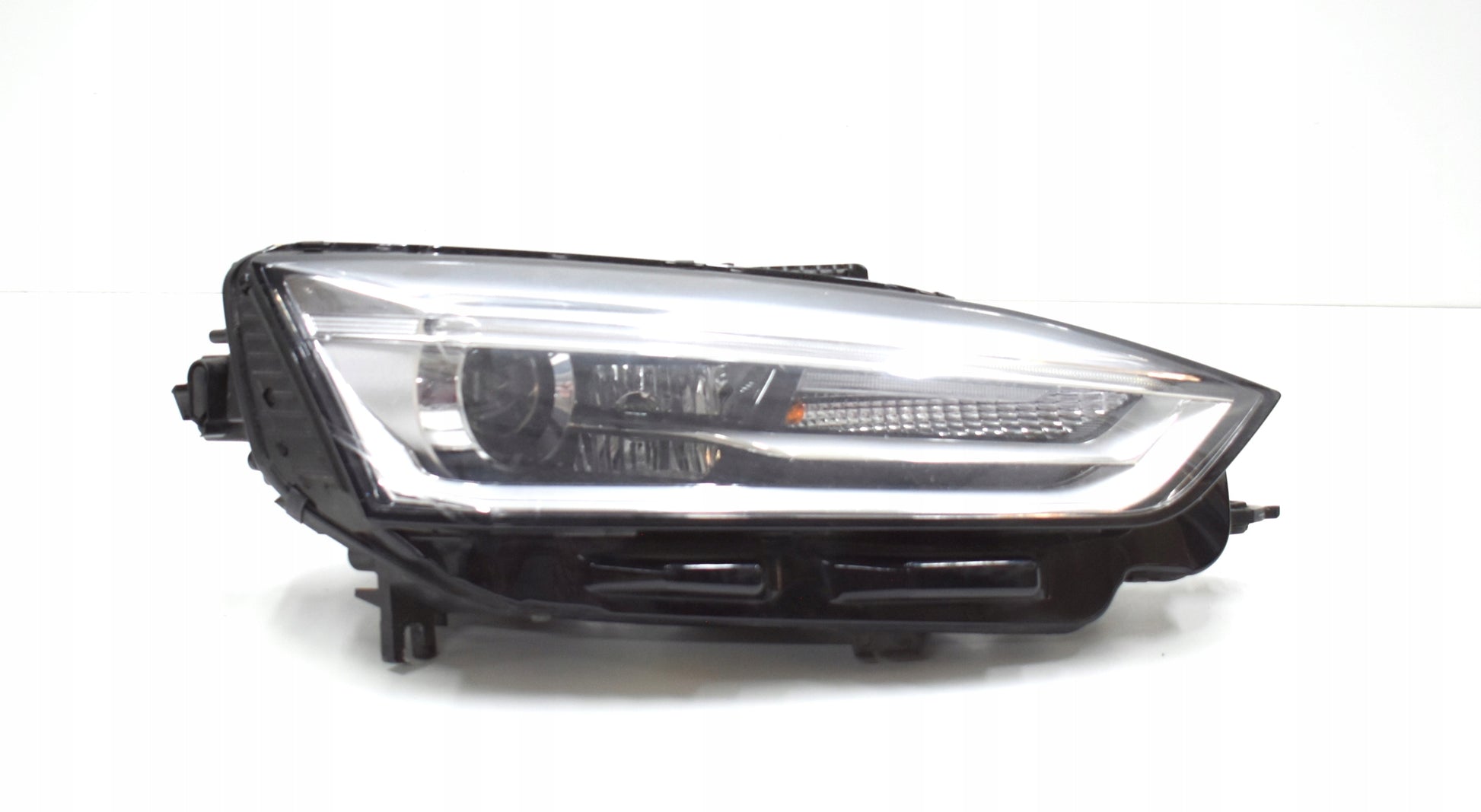 AUDI A5 8W6 RIGHT FRONT HEADLIGHT ORG EU XENON 8W6941006C