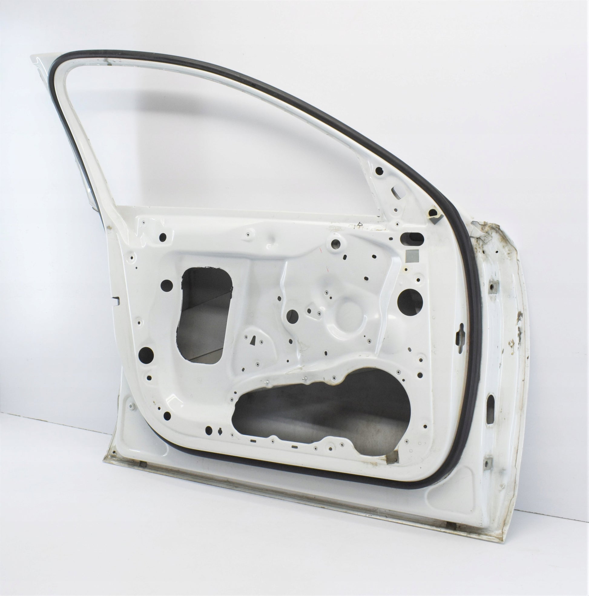 AUDI A6 C7 4G LEFT FRONT DOOR ORG