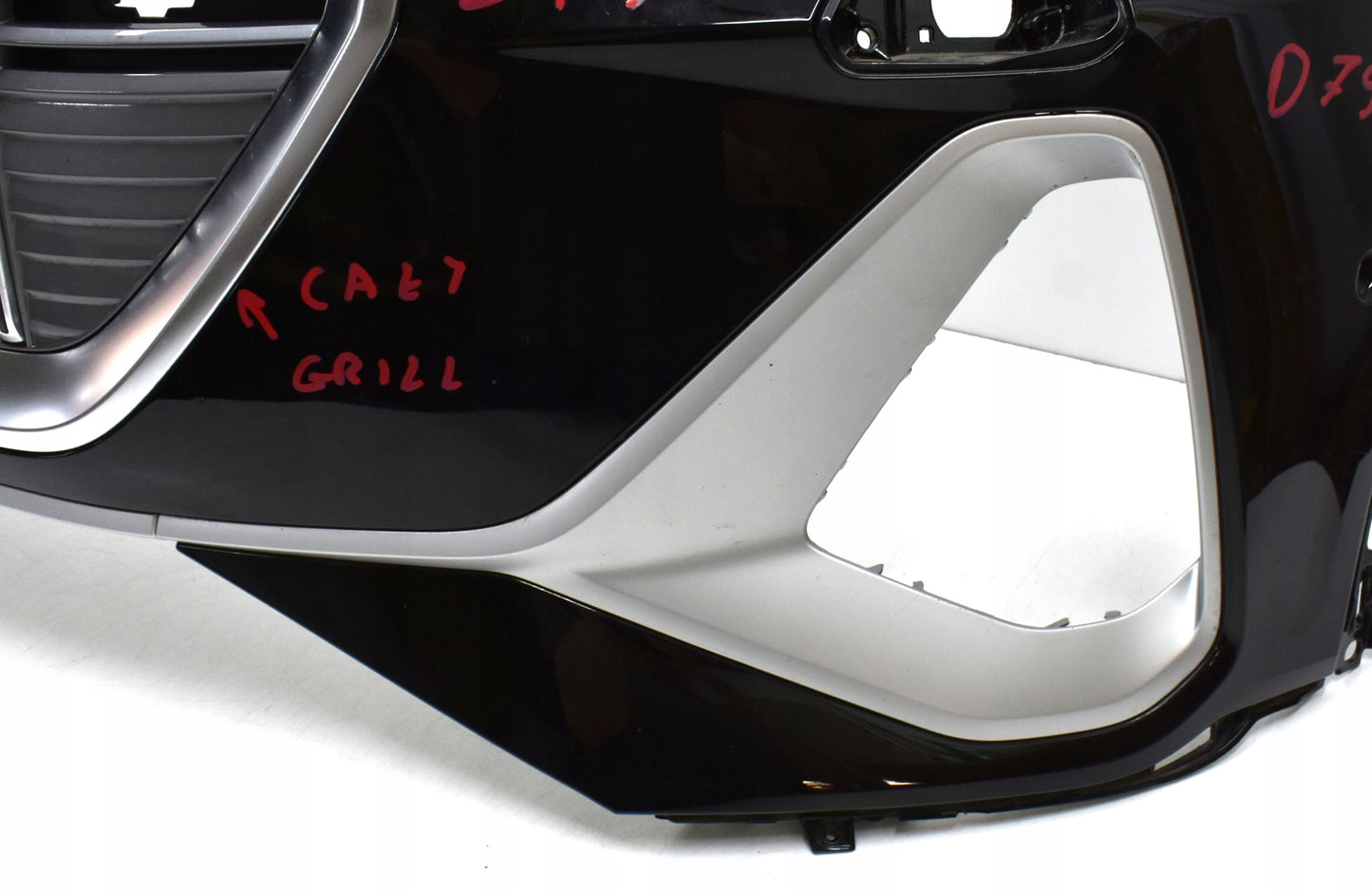 AUDI E TRON 4KE S LINE FRONT BUMPER ORG + GRILLE