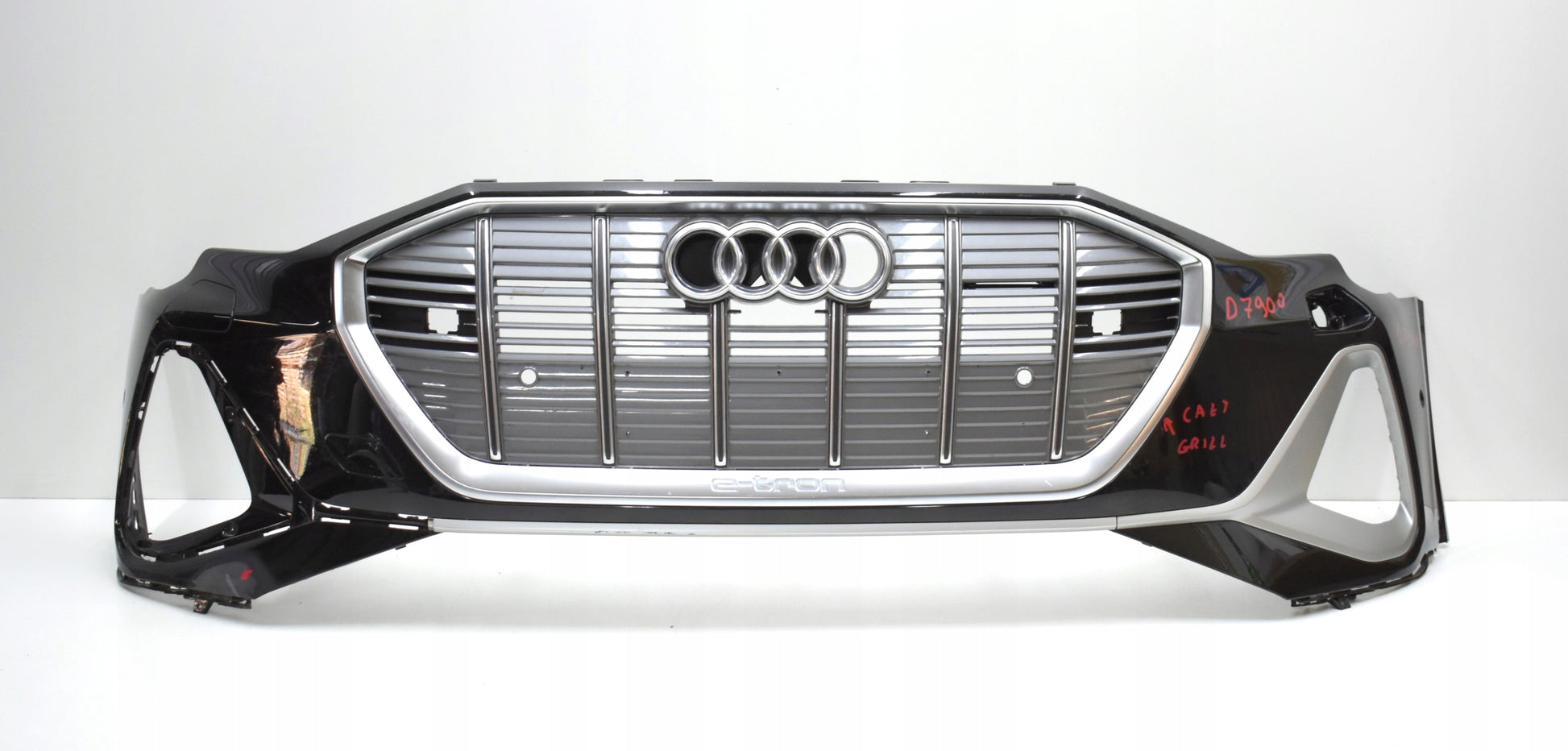 AUDI E TRON 4KE S LINE FRONT BUMPER ORG + GRILLE