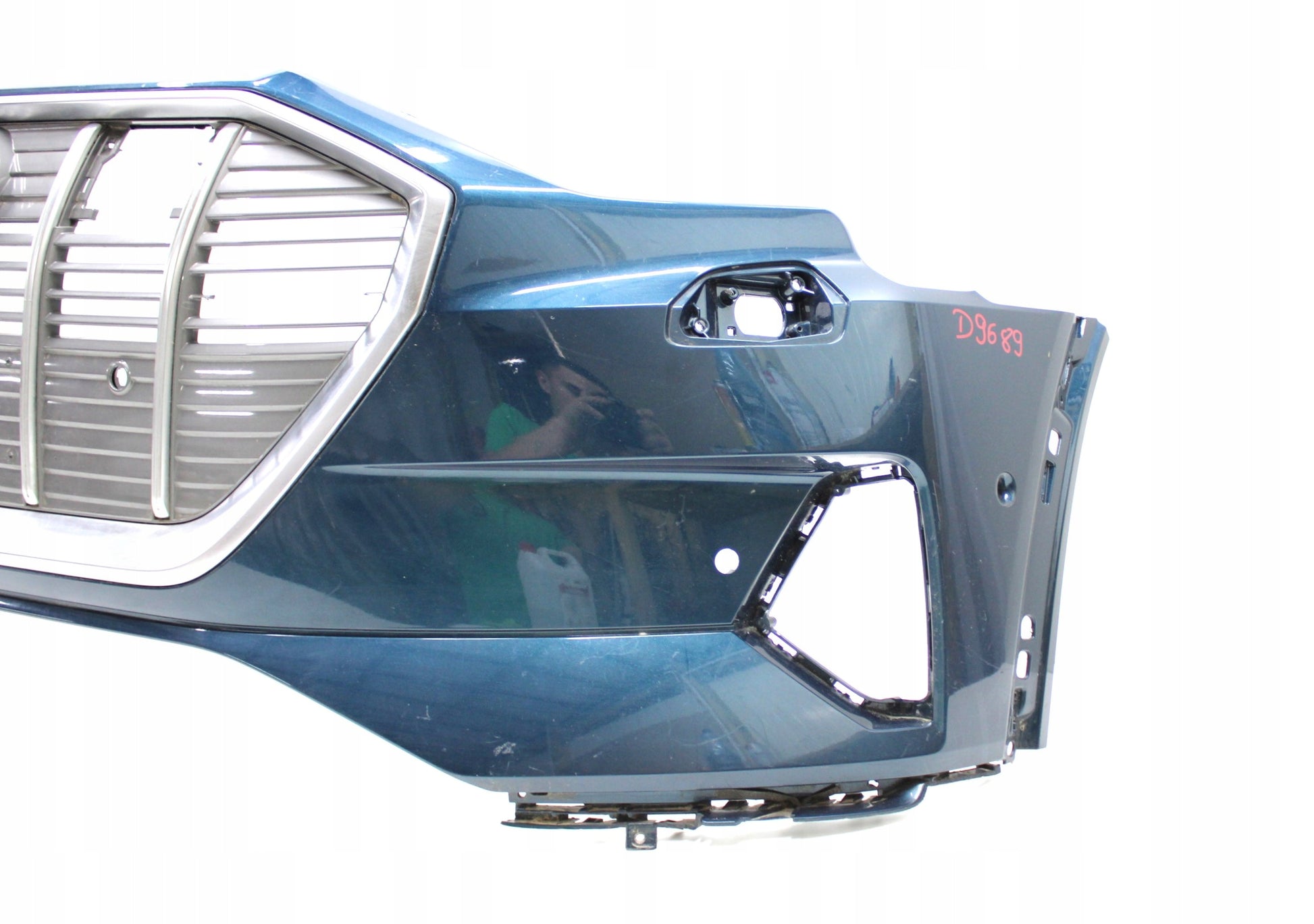 AUDI E TRON 4KE FRONT BUMPER ORG