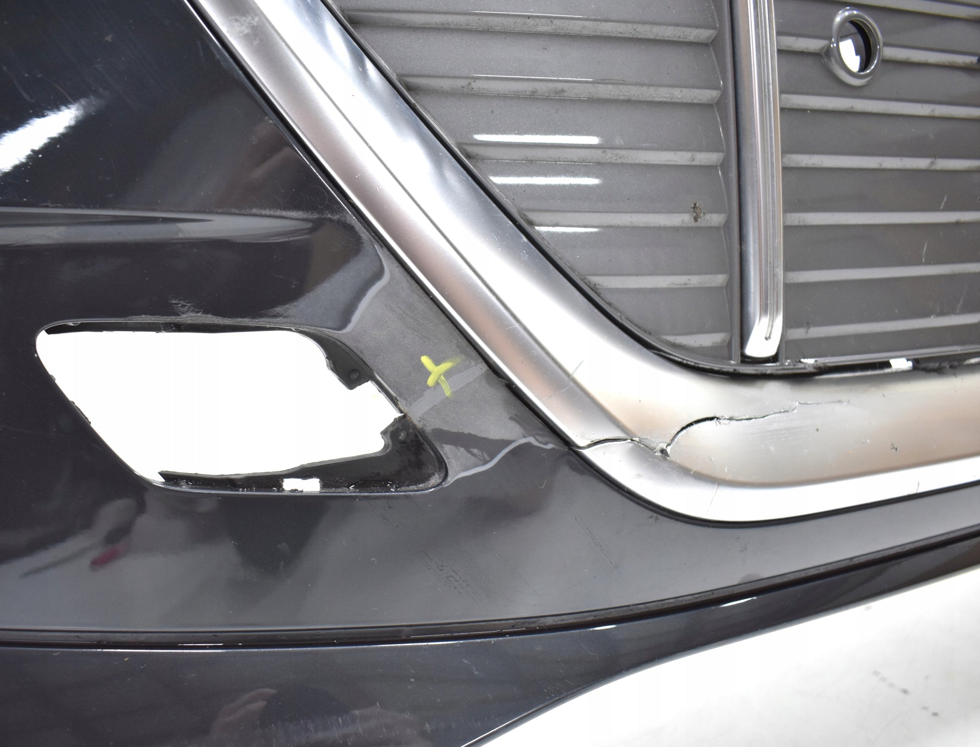 AUDI E TRON 4KE FRONT BUMPER ORG