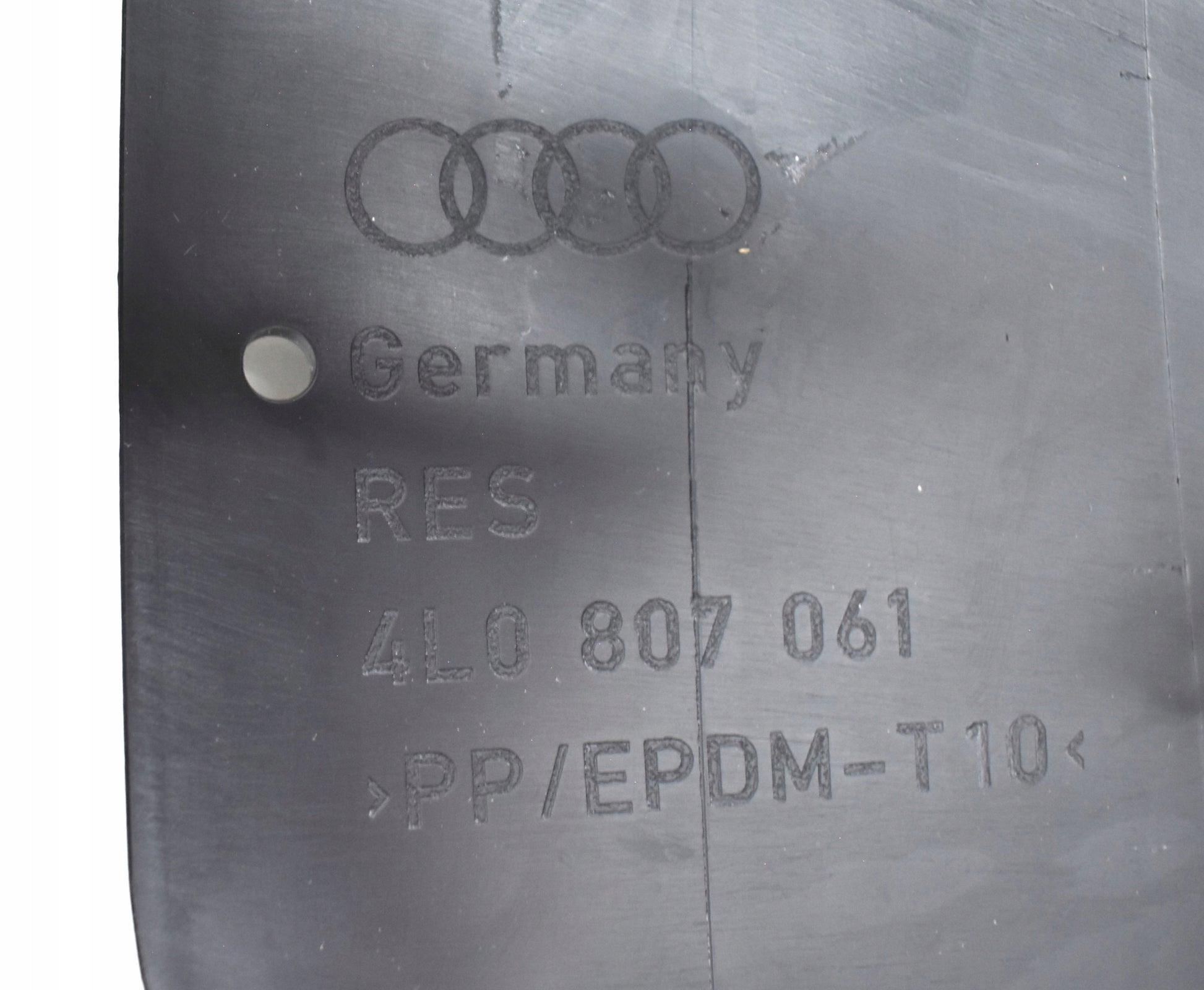 AUDI Q7 4L0 FRONT BUMPER LOWER SPOILER SKIRT SHIELD ORG NEW