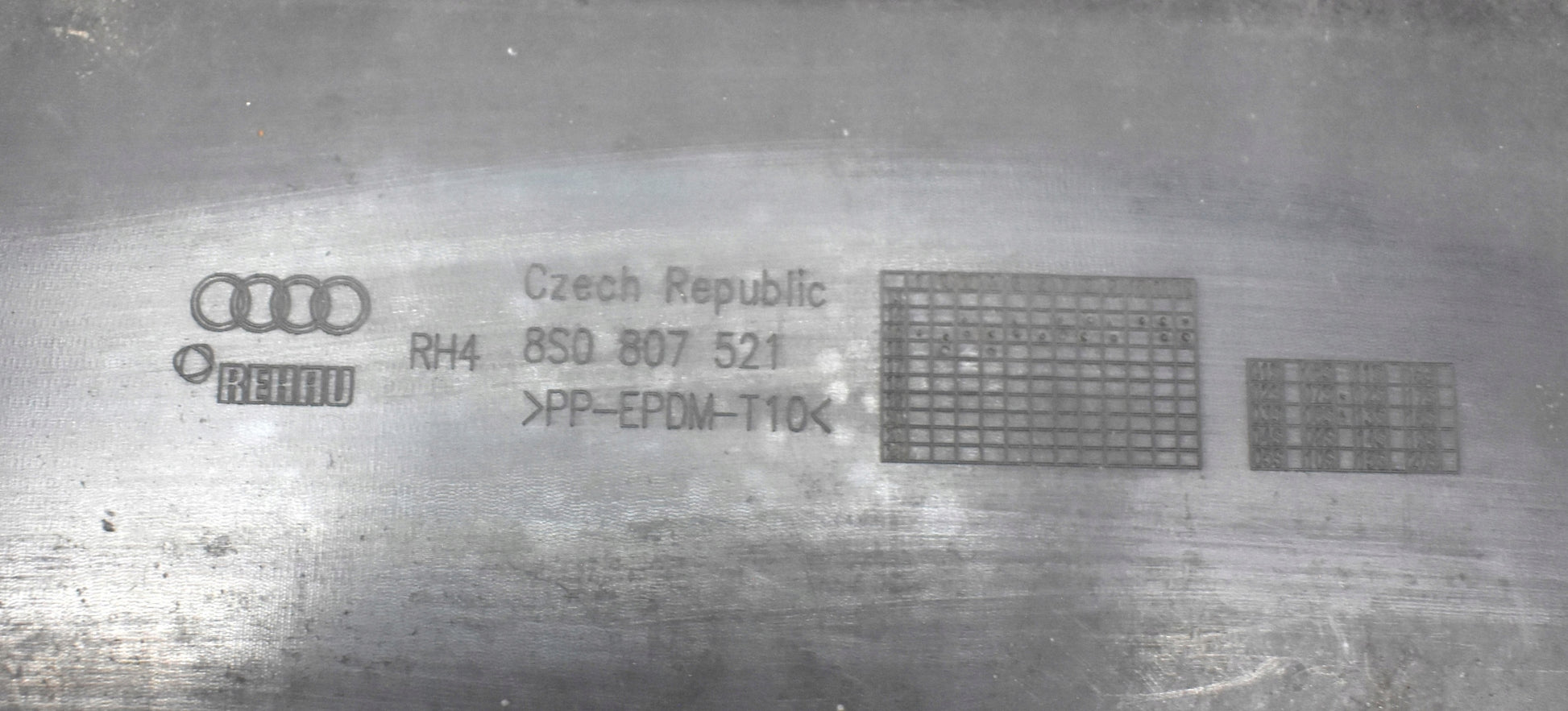 AUDI TT 8S0 REAR BUMPER ORG + DIFFUSER