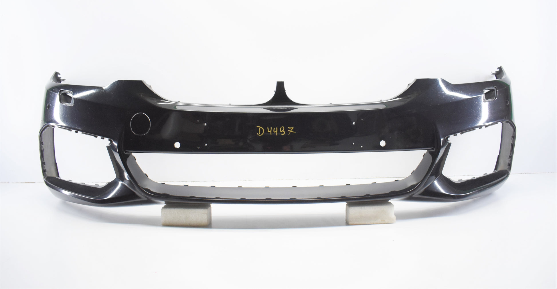 BMW 5 G30 G31 M PACKAGE FRONT BUMPER SUPER CONDITION