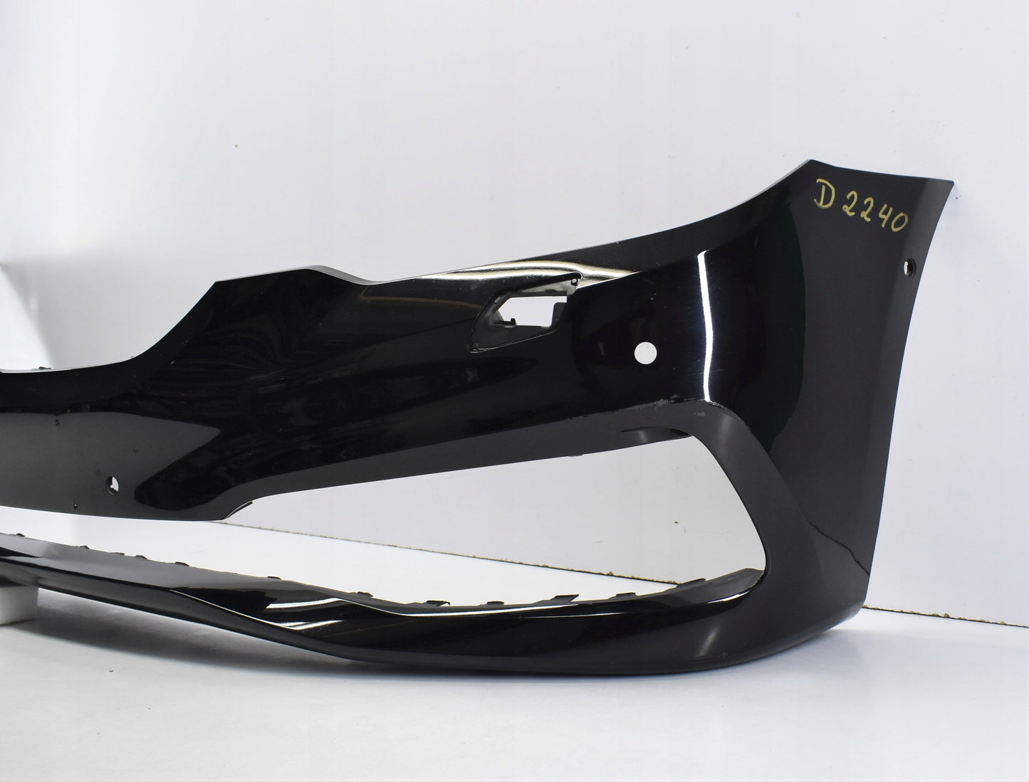 BMW 5 G30 G31 FRONT BUMPER EXCELLENT CONDITION ORIGINAL