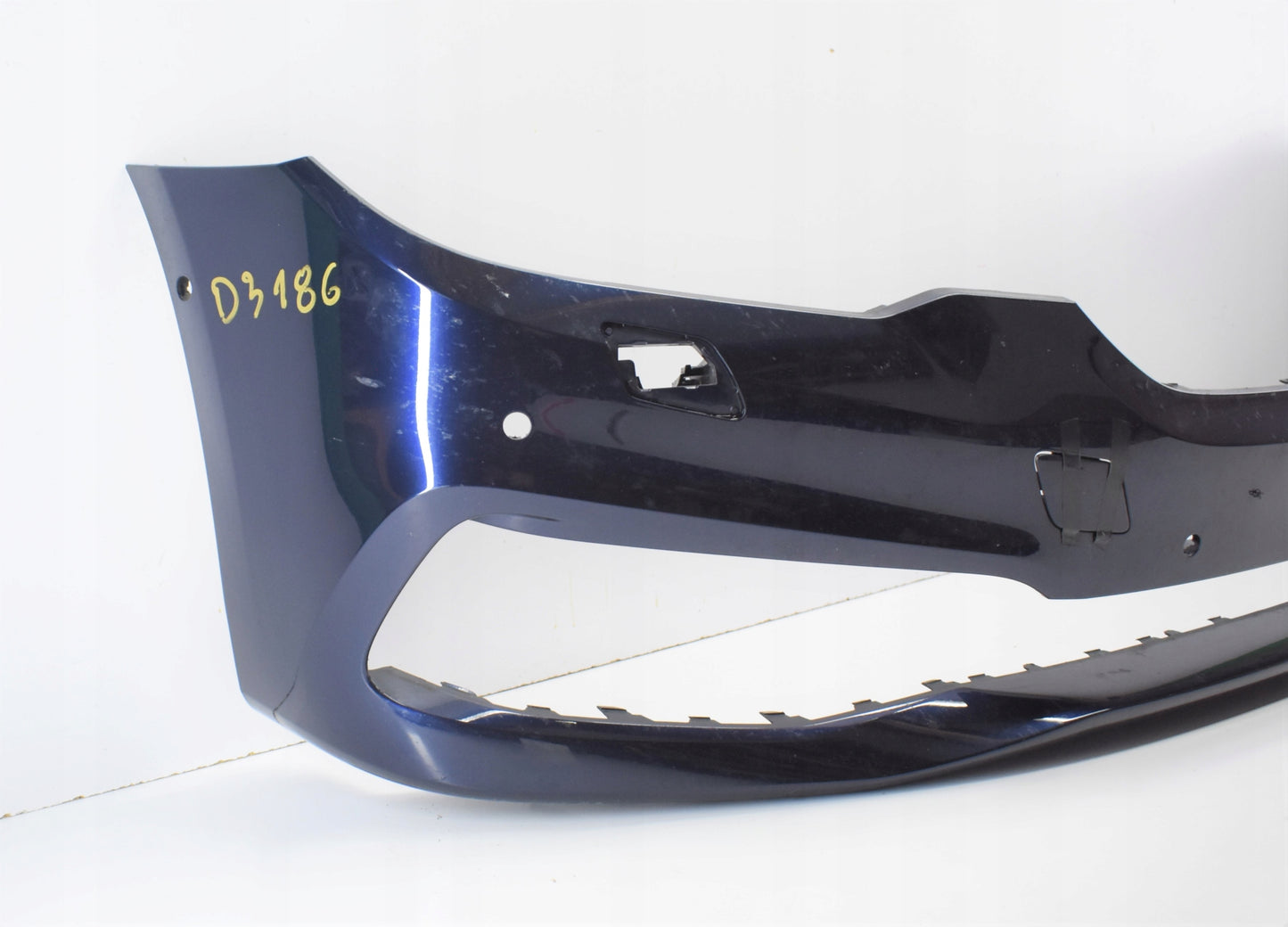 BMW 5 G30 G31 FRONT BUMPER EXCELLENT CONDITION ORIGINAL