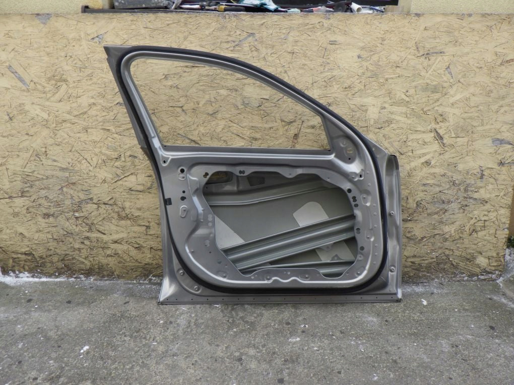 BMW 5 G60 G61 2023- Front Left Door
