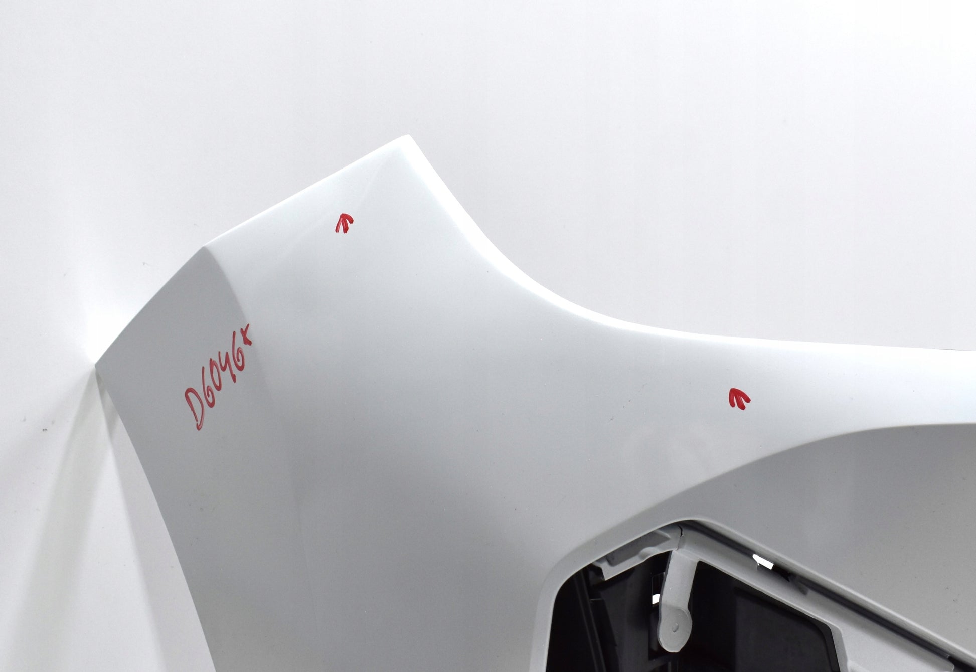 BMW IX IX20 M PACKAGE FRONT BUMPER ORG + FRAME