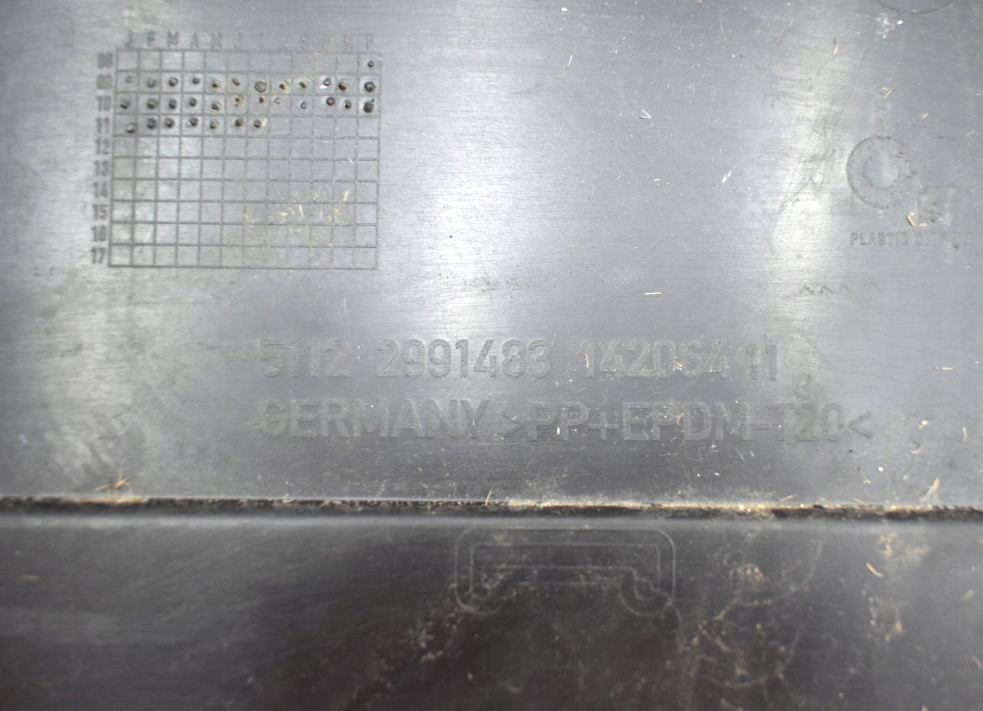 BMW X1 E84 REAR BUMPER ORG + BOTTOM