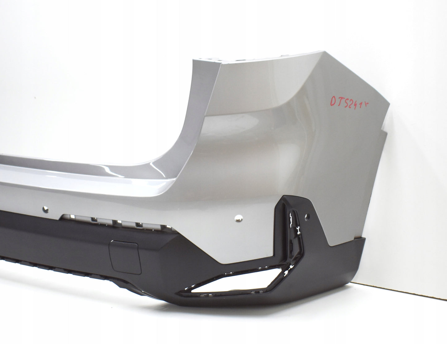 BMW X1 U11 REAR BUMPER ORG STANDARD + BOTTOM