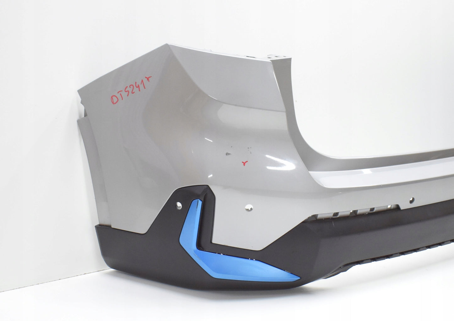 BMW X1 U11 REAR BUMPER ORG STANDARD + BOTTOM