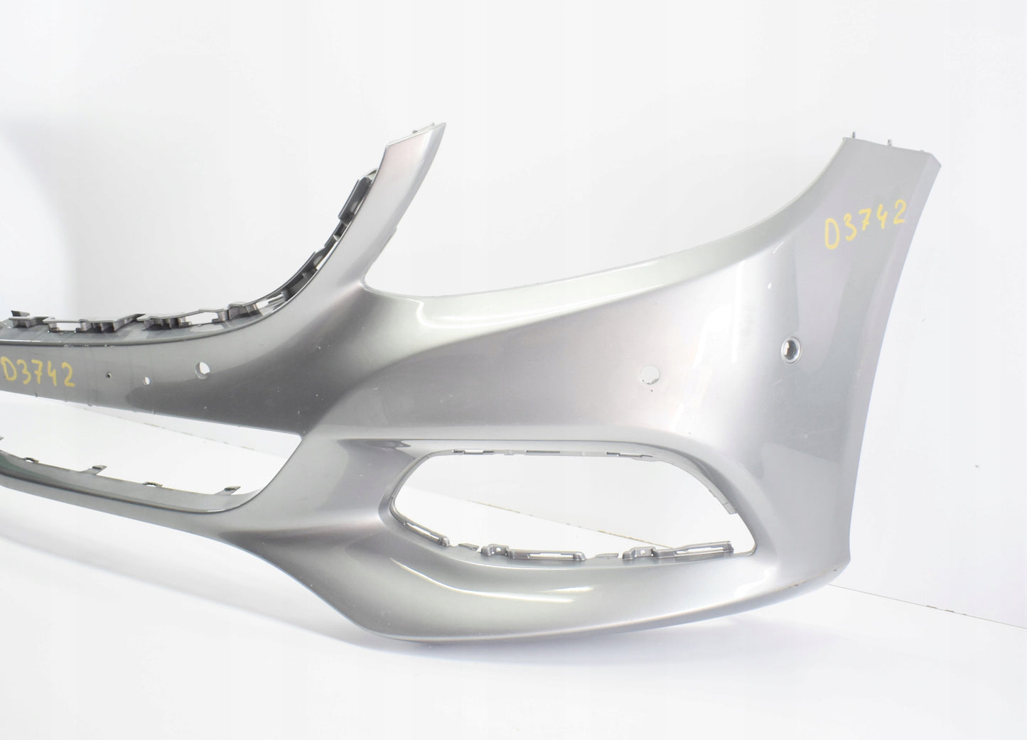 C CLASS W205 ELEGANCE FRONT BUMPER SUPER CONDITION ORG